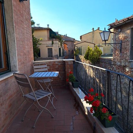 Il "Terrazzino" Nel Cuore Di Сиена Екстериор снимка